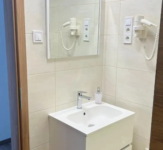 Panorama בית הארחה 3*